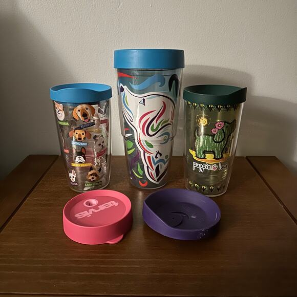 3 dog themed Tervis travel tumblers‎ with additional lids - Picture 1 of 2